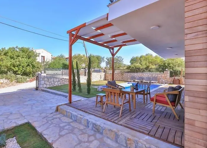 Vila Ilyada - Private For 8 Guests - *