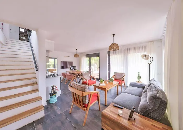 Ilyada - Private For 8 Guests - וילה